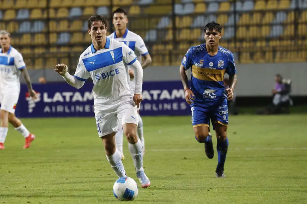 Montes volvería a la oncena titular de la mano de Garnero | FOTO: Raul Zamora/Aton Chile