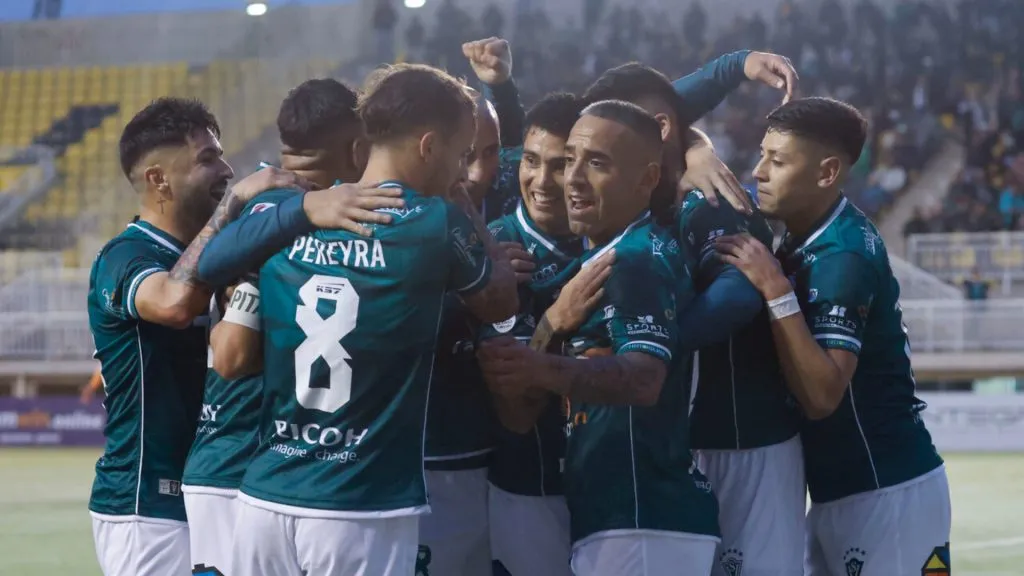 Santiago Wanderers tiene la primera opción para avanzar de fase en Copa Chile (Photosport).