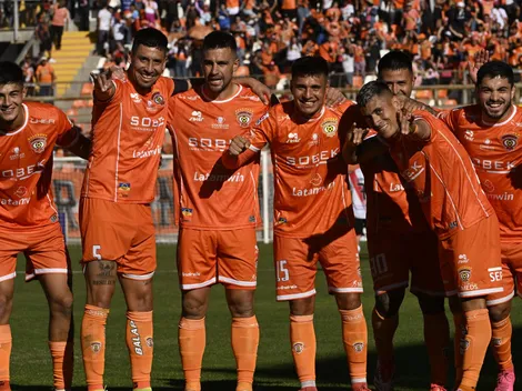 Histórico de Cobreloa celebra el importante triunfo ante Curicó Unido