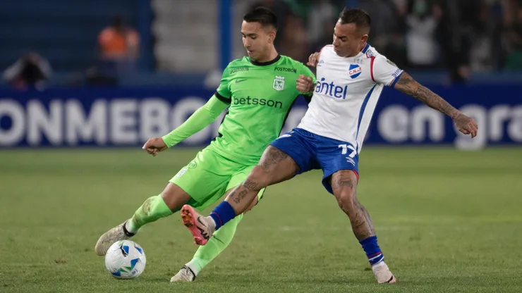 Universidad de Chile no es el único equipo interesado en Eduardo Vargas.