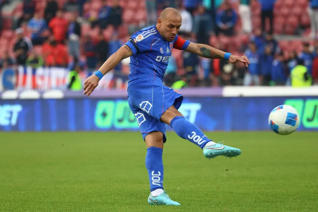 Marcelo Díaz le bajó el perfil a su suplencia en Universidad de Chile. Será suplente en el Superclásico.