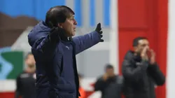 Daniel Garnero tiene su primer gran dolor de cabeza en la UC: Dragomir Yankovic/Photosport