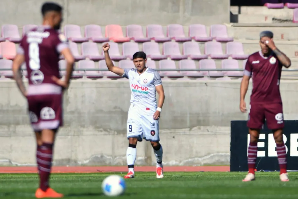 La Serena y Limache abrieron la jornada de día domingo. | Foto: Photosport