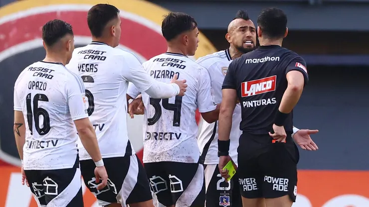 Esto le habría dicho Arturo Vidal al juez del partido