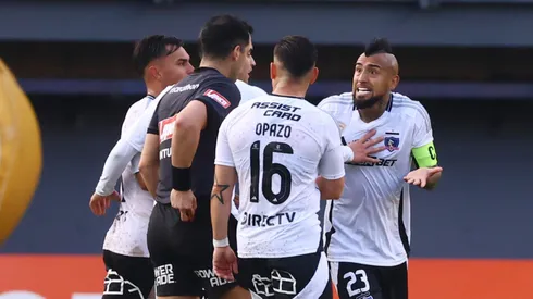 Vidal vio la tarjeta roja ante Audax.