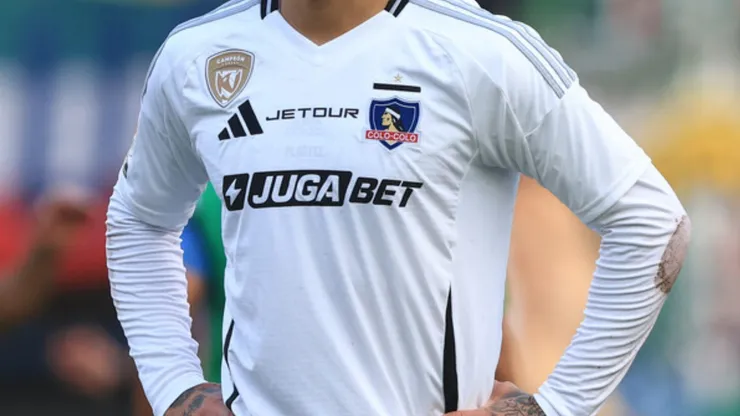Rondan nombres en el Estadio Monumental.
