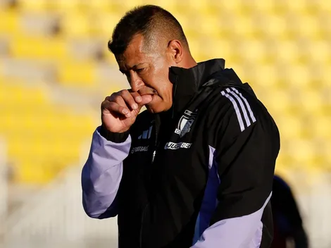 Por si se va Almirón: El DT que sonó fuerte en Colo Colo ahora está libre