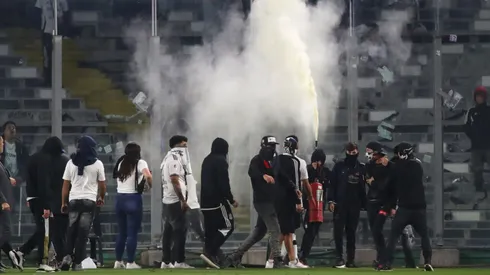 Tres hinchas de Colo Colo fueron detenidos (Photosport).