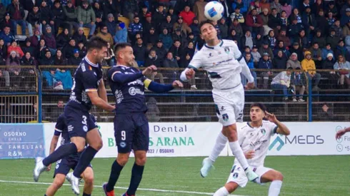 Una violenta expulsión marcó la polémica en el triunfo de Osorno sobre Brujas (Facebook).