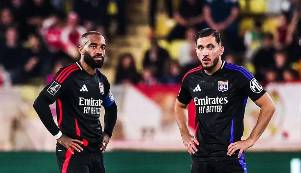 Olympique de Lyon sufre tras ser forzado a descender por una enorme deuda (Photo by Johnny Fidelin/Icon Sport via Getty Images)