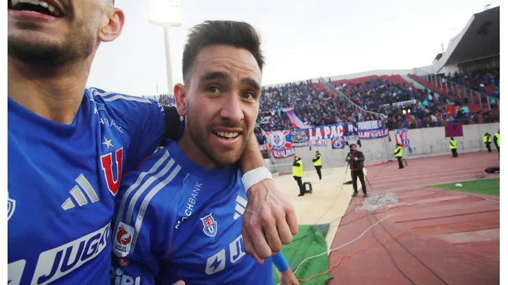 Zaldivia se juntó con un excompañero que hoy juega a préstamo en el fútbol trasandino.