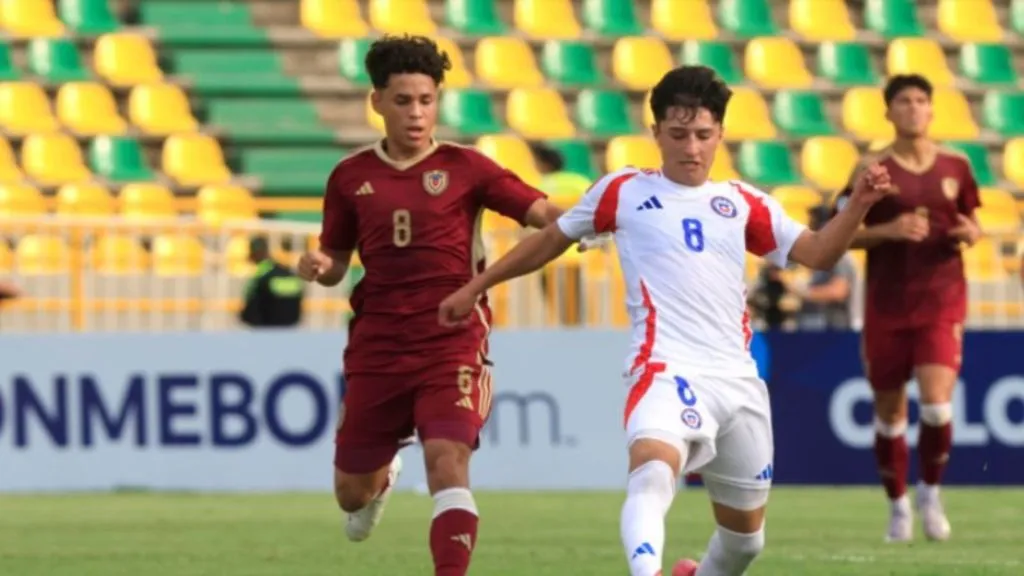 La Roja enfrenta esta tarde a Venezuela en torneo amistoso. | Foto: Archivo
