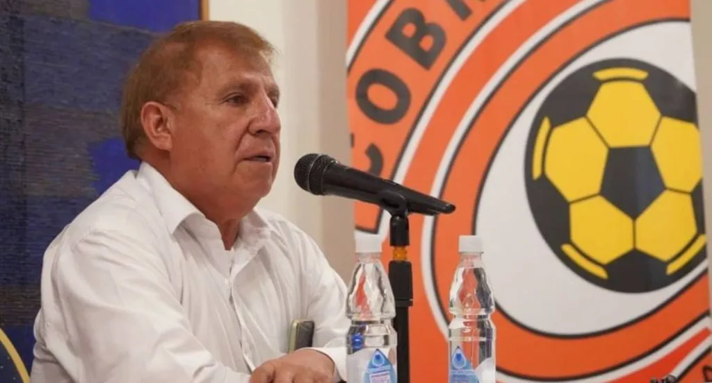 Harry Robledo prefiere salir tercero en el campeonato de Primera B.