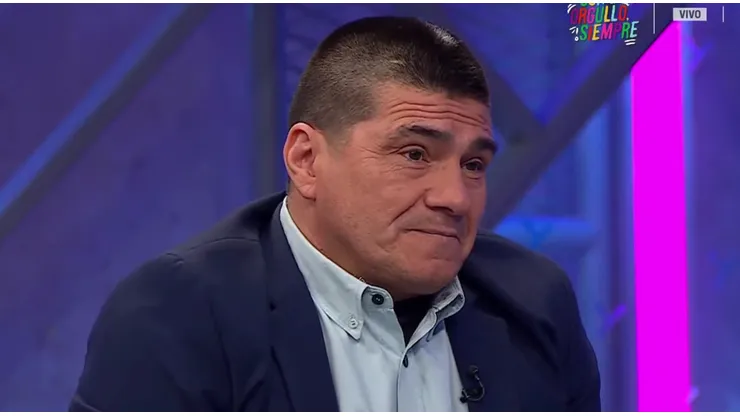 El exseleccionado chileno le hizo una llamativa sugerencia al Romántico Viajero.