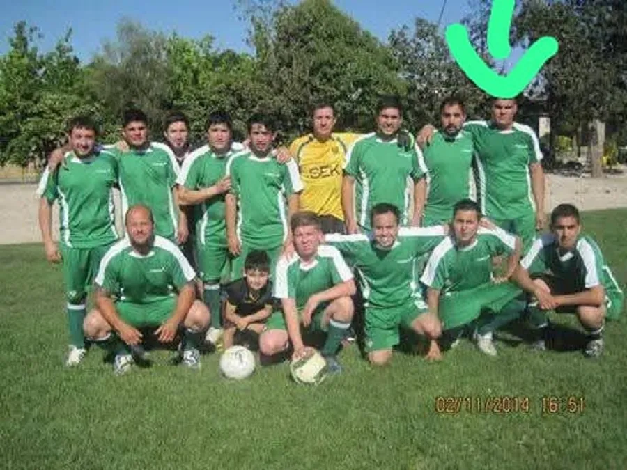 Tanke Ewert jugando por su viejo club de barrio: el Joaquín Olivares de Maipú. (Foto: Mauricio Ewert)