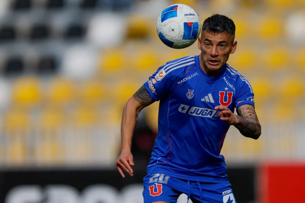 Charles Aránguiz destacó en la Gala Crack de TNT Sports. | Foto: Photosport