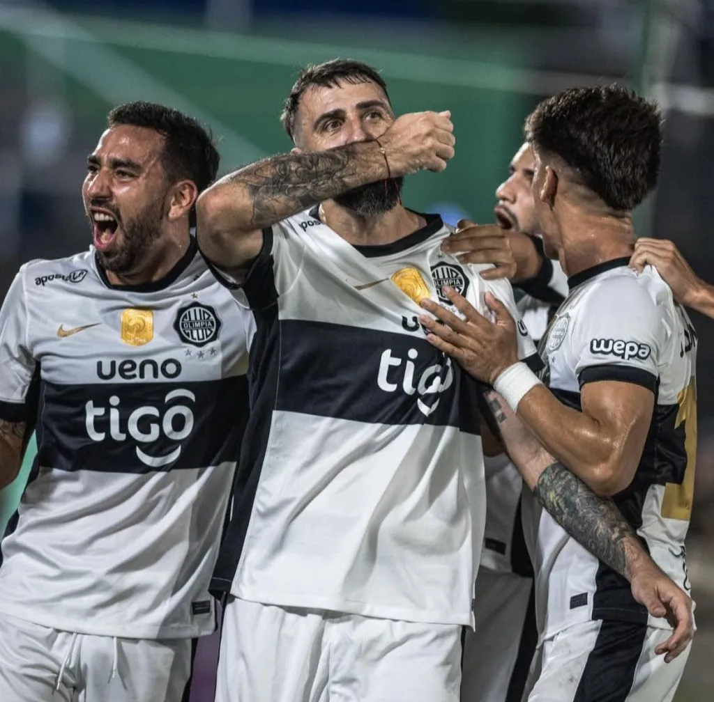 Pratto podría volver a Chile | Foto: Instagram