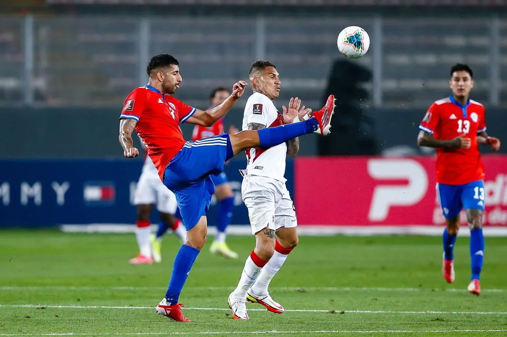 Maripán enfrentando a Perú en las Eliminatorias Sudamericanas | FOTO: Fernando Zangana/Photosport