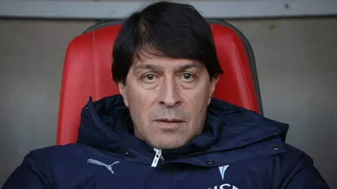 Daniel Garnero movió la pizarra titular de Universidad Católica para enfrentar a Colo Colo.