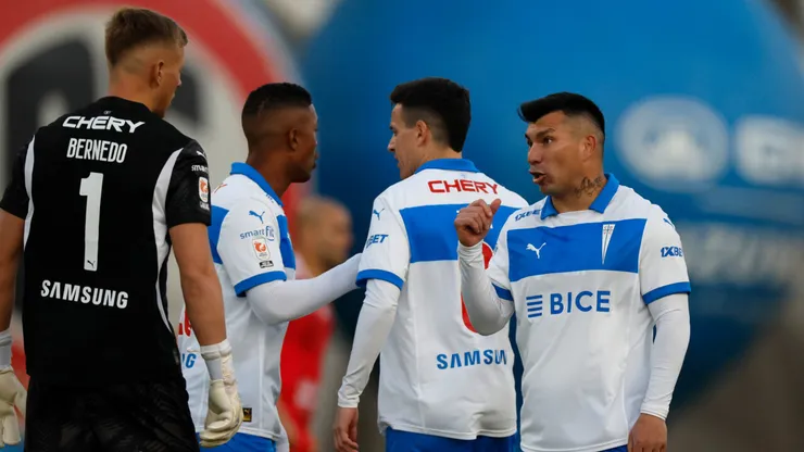 Jorge Aravena exige el refuerzo de un '10' en Católica (Photosport).