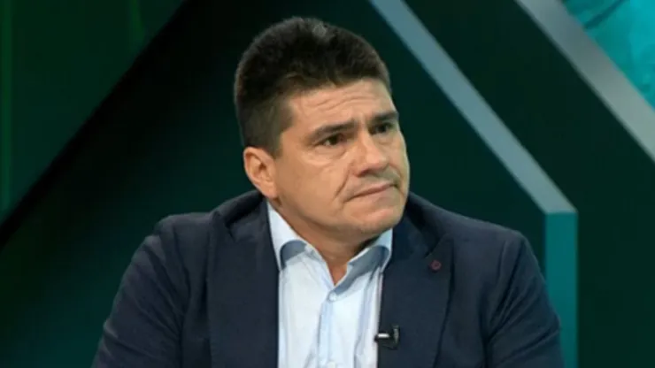 Vega reacciona a sondeos por jugador albo.