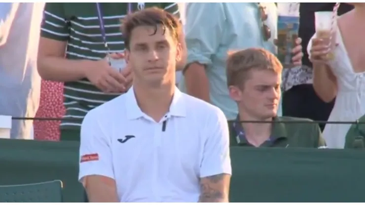 Ugo Carabelli en modo Gastón Gaudio en Wimbledon.