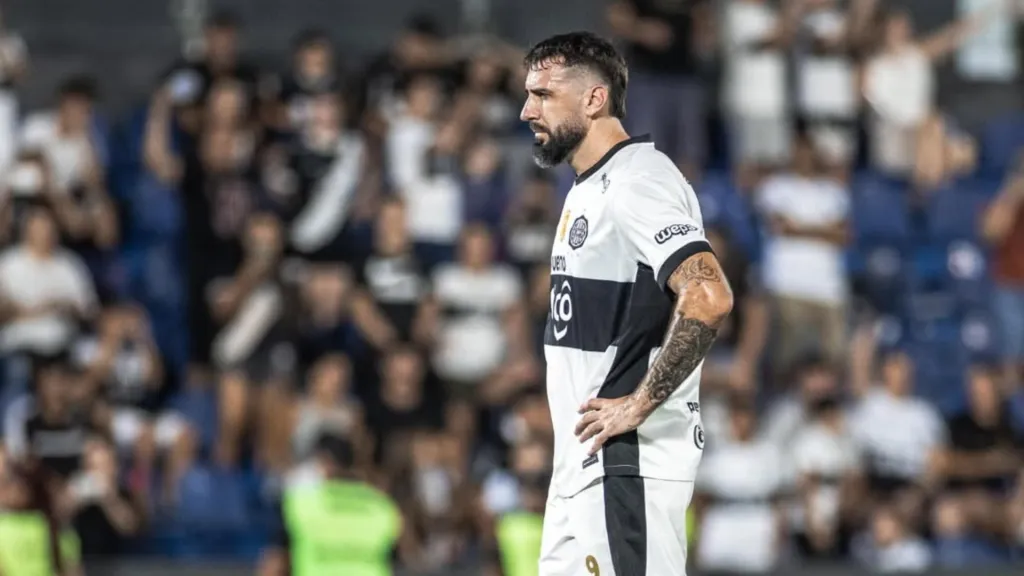 Lucas Pratto aclaró su futuro. Lo llamaron desde Chile en este mercado de fichajes.