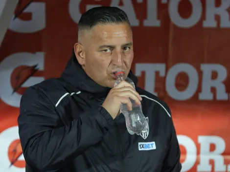 Hincha lila arremete contra Jaime García: Esta fue la reacción del DT