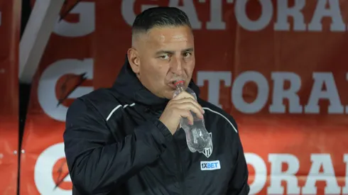 Chacalito vivió confuso momento en conferencia de prensa.