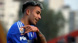 Lucas Assadi recibió un tierno regalo antes de anotar para Universidad de Chile.