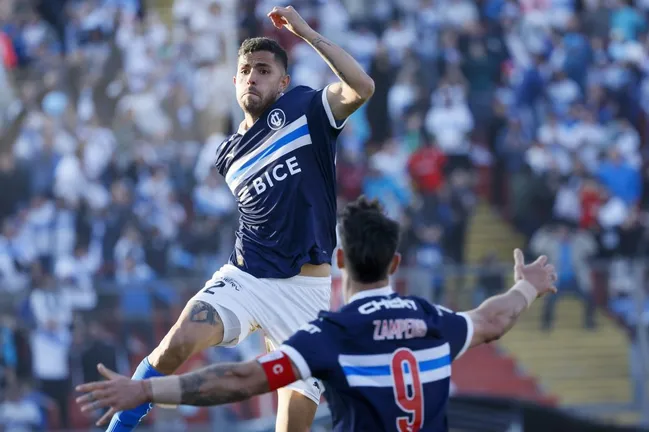 Daniel González criticó el pasto del Estadio Santa Laura tras la victoria de Universidad Católica ante Colo Colo.