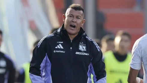 Jorge Almirón vuelve a estar en medio del ojo del huracán en Colo Colo.