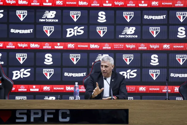 En caso de llegar a Sao Paulo, la figura de La Roja en cuestión será dirigida por Hernán Crespo. (Getty)