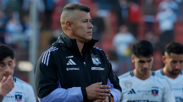 Almirón está cuestionado en Colo Colo.