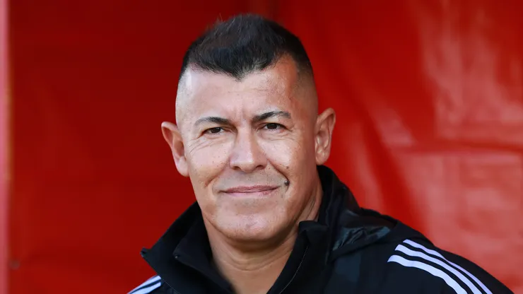 Jorge Almirón recibe respaldo de futbolista de Colo Colo. (Foto: Photosport)