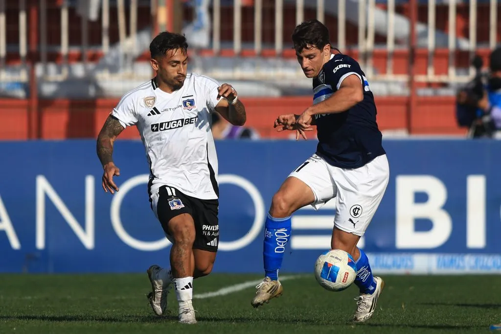 Claudio Borghi saca a Marcos Bolados de titularidad en Colo Colo y se la juega con Francisco Marchant. (Foto: Photosport)