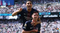 Fabián Ruiz festeja junto a Achraf Hakimi uno de sus dos tantos en la goleada histórica por 4-0 del PSG ante Real Madrid.