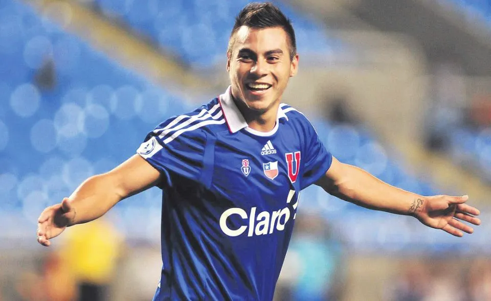 Eduardo Vargas está cada vez más cerca de regresar a la U | FOTO: Archivo
