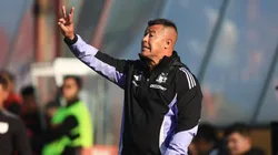 Jorge Almirón vuelve a tomar polémica decisión en Colo Colo.