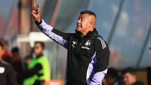 Jorge Almirón vuelve a tomar polémica decisión en Colo Colo.