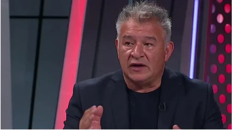 Claudio Borghi le pegó sin piedad a este jugador de Colo Colo
