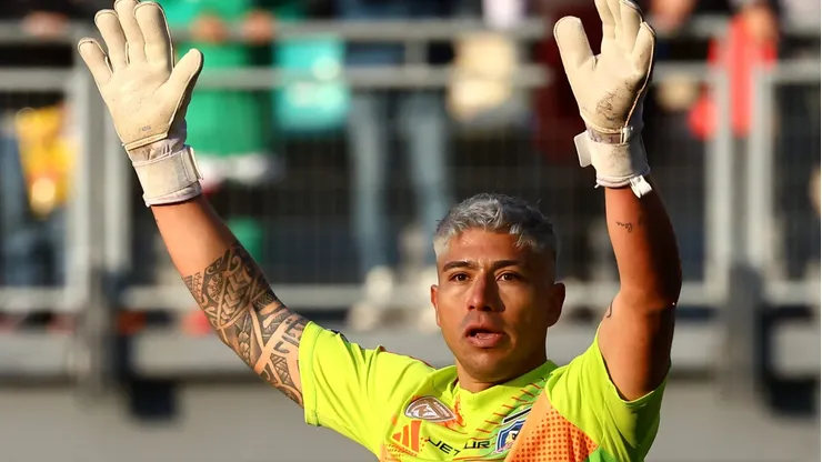 Brayan Cortés se choreó de la dirigencia de Colo Colo.