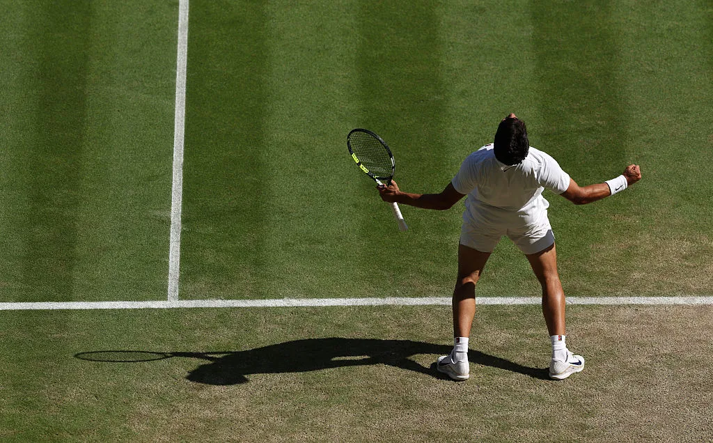 Carlos Alcaraz va por su tercera corona en Wimbledon (Getty Images).