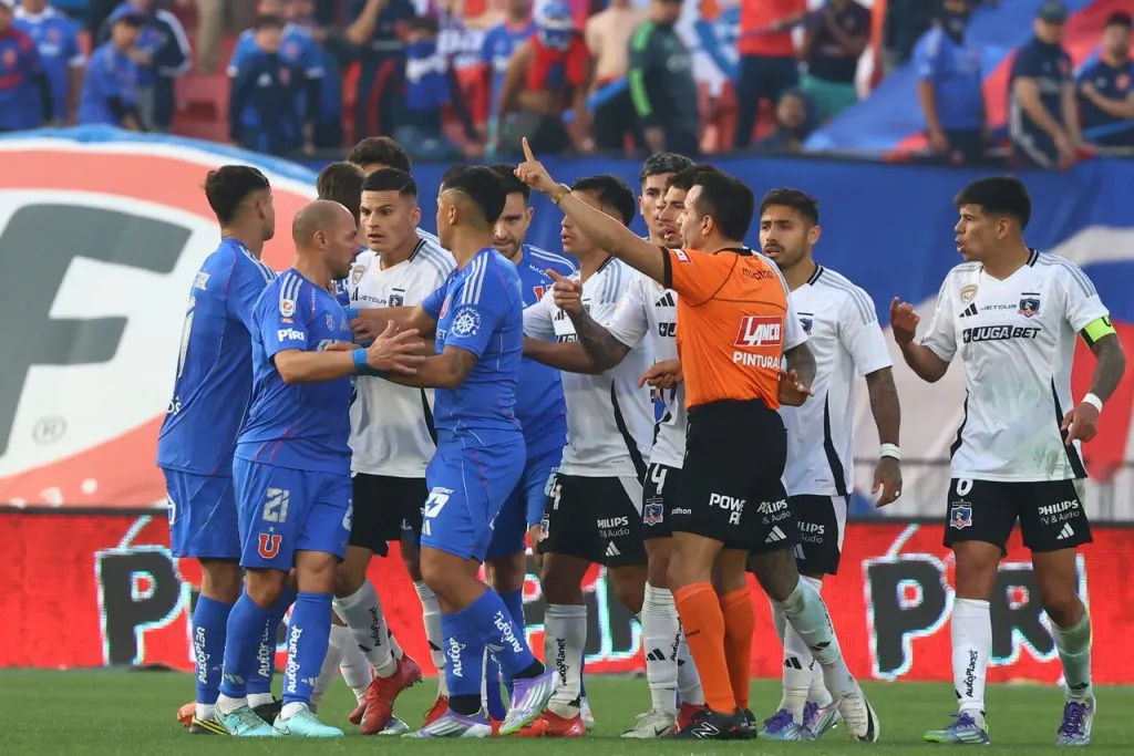 La polémica acción del triunfo azul | Foto: Photosport