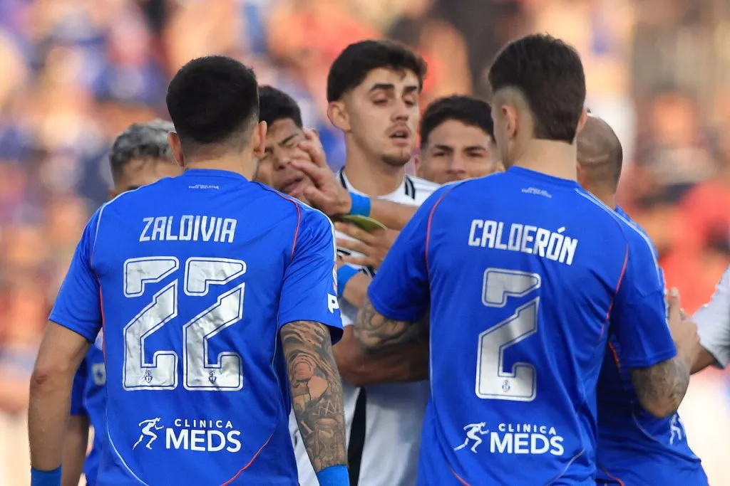 Marcelo Díaz y Esteban Pavez fueron expulsados en el Superclásico (Photosport).