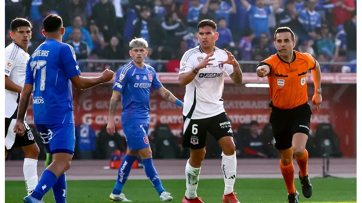 Acusan a Piero Maza de influir en el resultado del Superclásico.