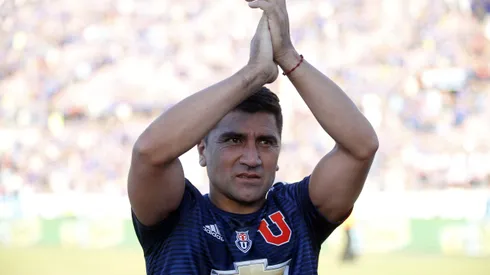 David Pizarro preocupado del arbitraje.