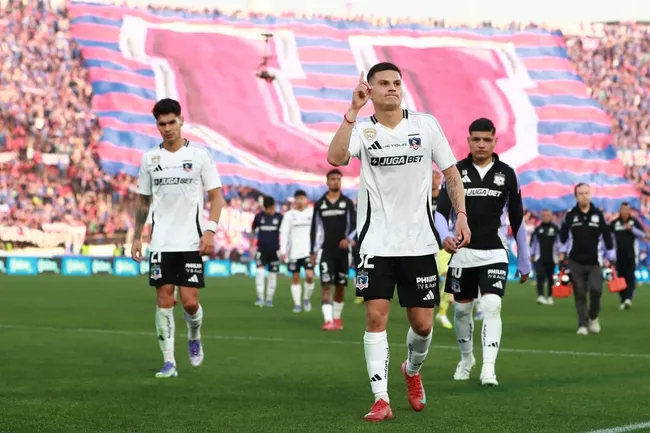 Lucas Cepeda puede ser severamente sancionado tras el Superclásico entre Universidad de Chile y Colo Colo.