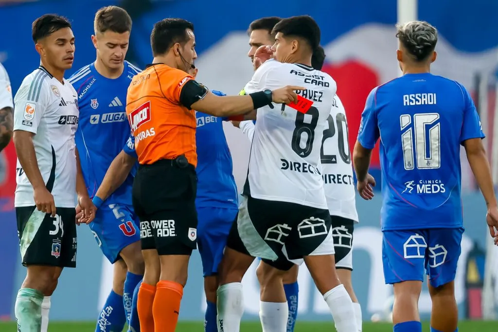 La razón por la que Maza habría expulsado a Pavez | Foto: Photosport