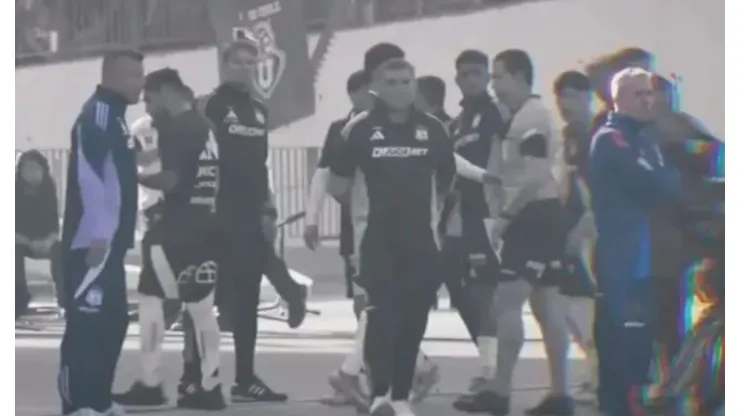 El Superclásico del fútbol chileno terminó caliente.